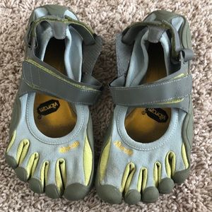 Vibram Toe Shoes